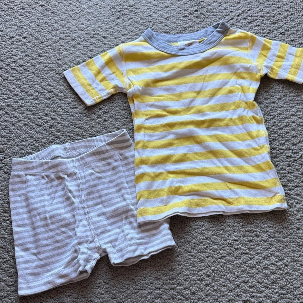 Hanna Andersson Yellow & White Striped Short Sleeve Pajama Set